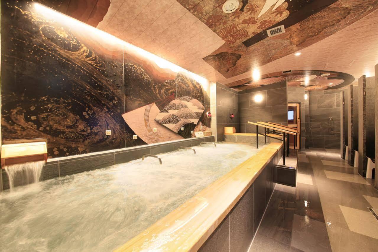 Centurion Hotel & Spa Ueno Station -Artificial Radium Hot Spring Токіо Екстер'єр фото